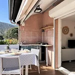 Apartment T2 Climatise Avec Piscine, Terrasse, Parking Et Wi-fi - 4 Couchages, - Fr-1-251-540 *