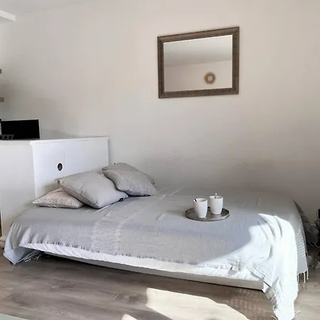 T2 Climatise Avec Piscine, Terrasse, Parking Et Wi-fi - 4 Couchages, - Fr-1-251-540 Apartman