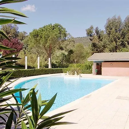 T2 Climatise Avec Piscine, Terrasse, Parking Et Wi-fi - 4 Couchages, - Fr-1-251-540 Le Lavandou